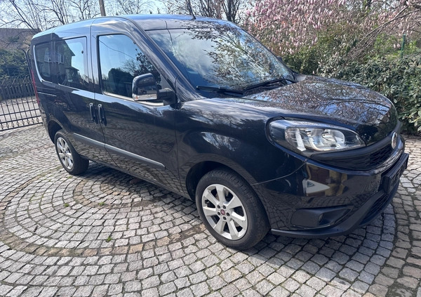 Fiat Doblo cena 64900 przebieg: 81000, rok produkcji 2019 z Wrocław małe 137